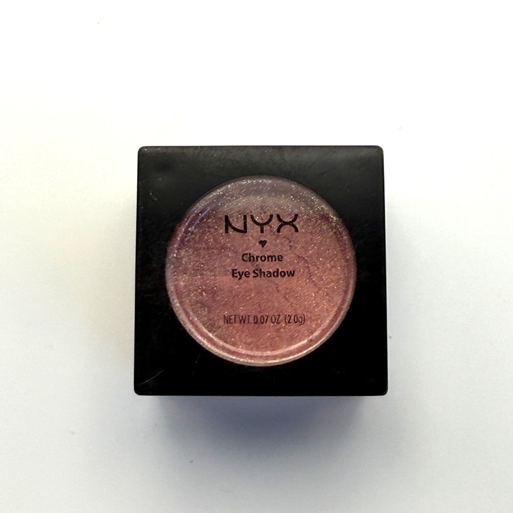 NYX Chrome Eyeshadow CES39 Golden‎ Pink Cruelty Free Hypoallergenic Makeup